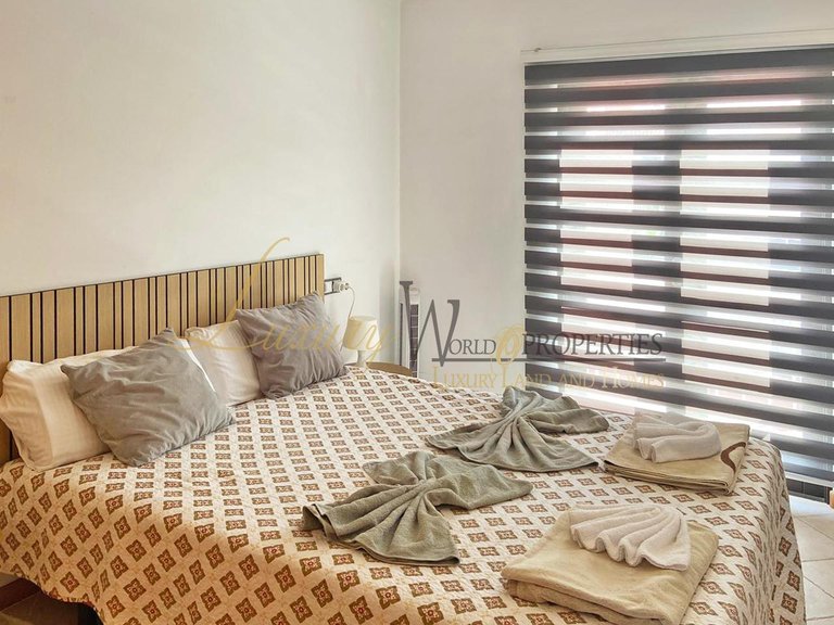 Town House for Sale in Playa Paraiso, Tenerife, España 9