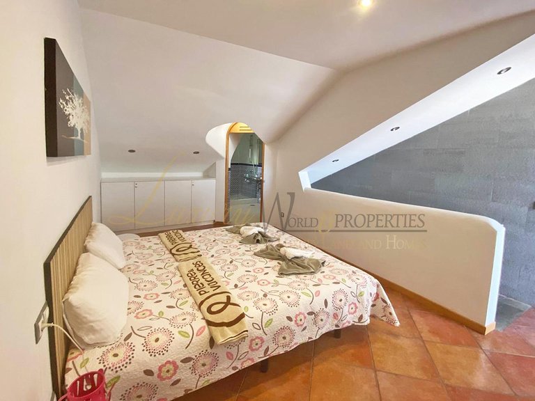 Town House for Sale in Playa Paraiso, Tenerife, España 16