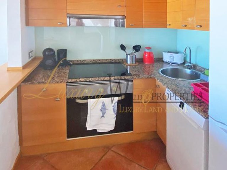 Town House for Sale in Playa Paraiso, Tenerife, España 8