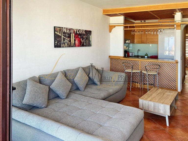 Town House for Sale in Playa Paraiso, Tenerife, España 5