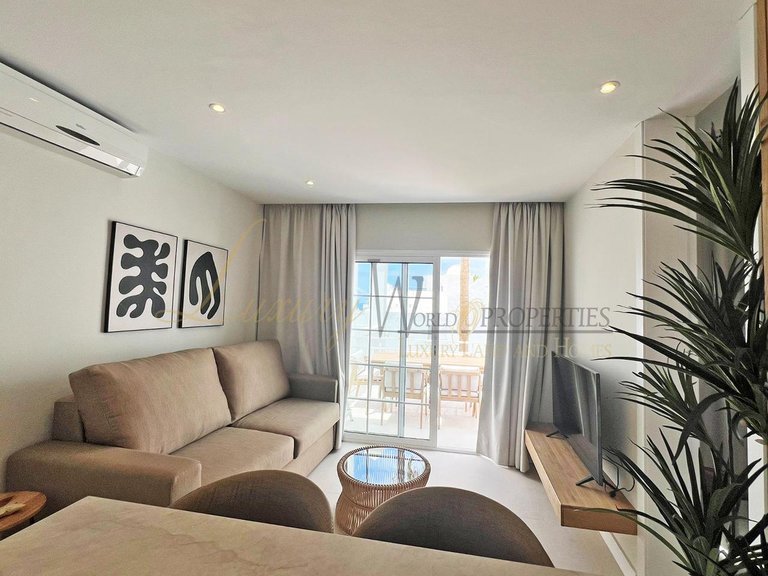 Apartment for Sale in Costa Adeje, Tenerife, España 5