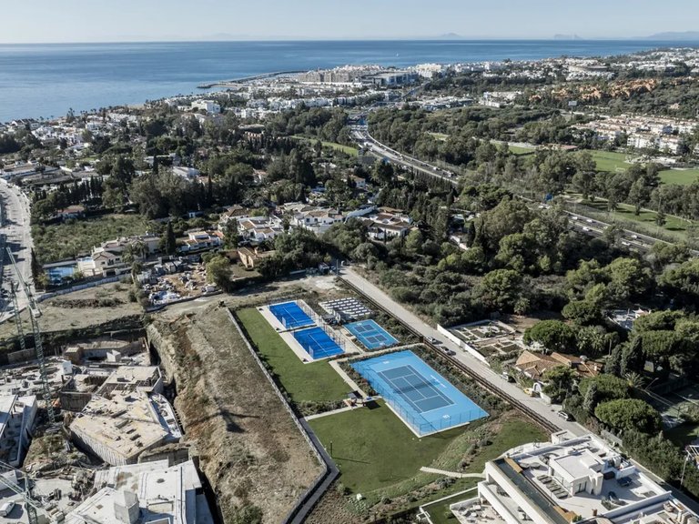 Town House for Sale in Marbella, Malaga 35
