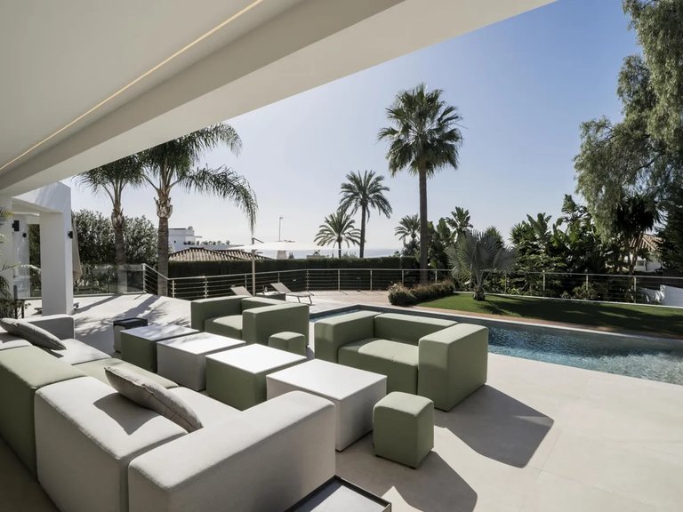 Villa for Sale in Marbella, Malaga 26