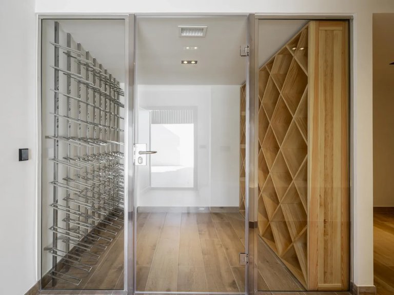 Villa for Sale in Marbella, Malaga 24