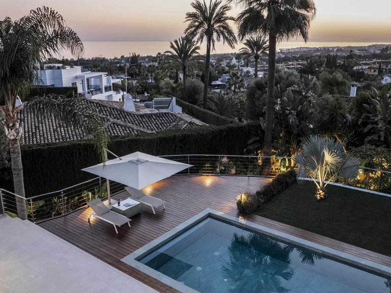 Villa for Sale in Marbella, Malaga 32