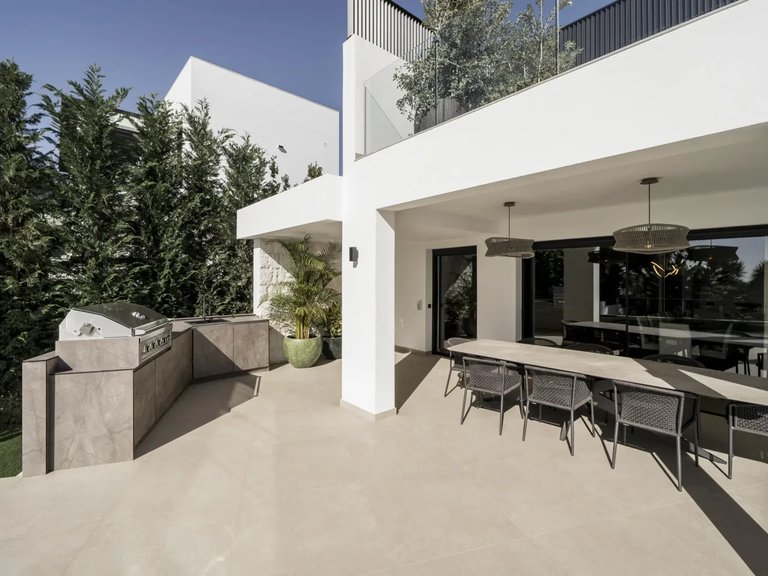 Villa for Sale in Marbella, Malaga 27