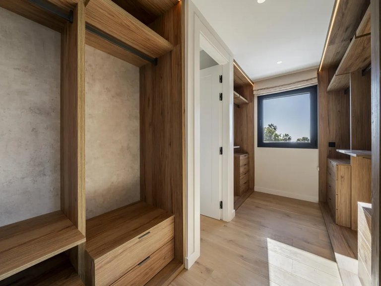 Villa for Sale in Marbella, Malaga 15