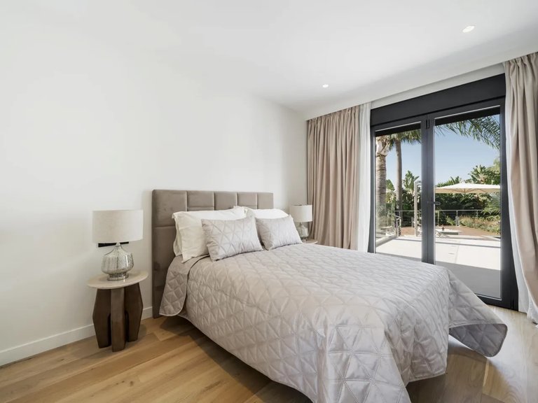 Villa for Sale in Marbella, Malaga 19