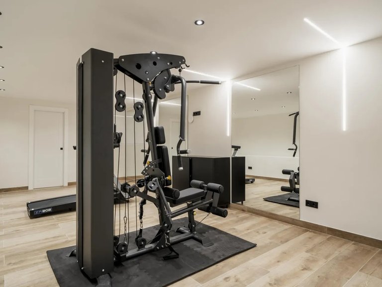 Villa for Sale in Marbella, Malaga 20