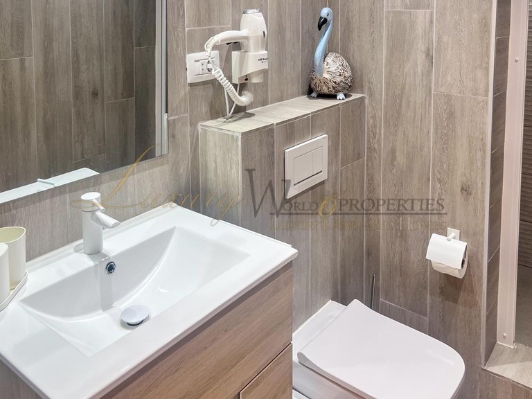 Apartment for Sale in Los Gigantes, Tenerife, España 28