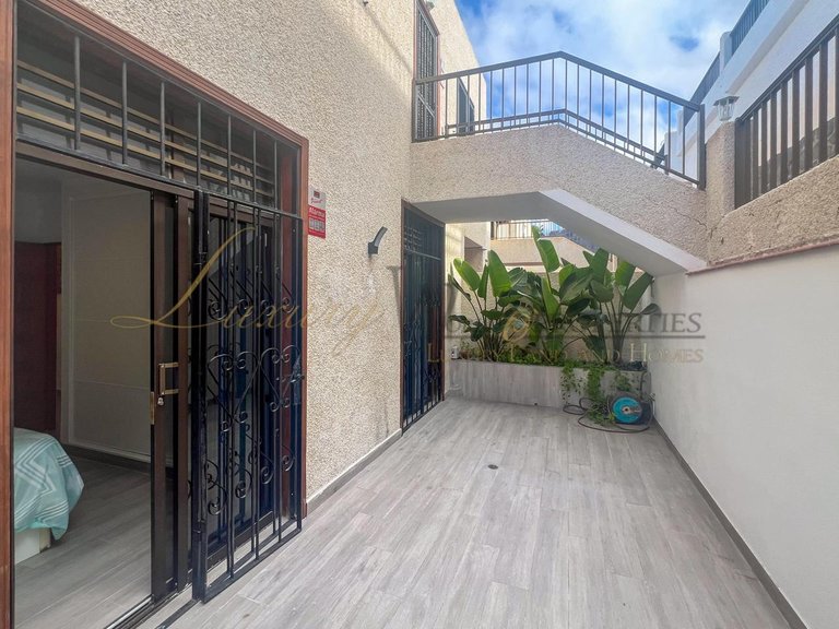 Apartment for Sale in Los Gigantes, Tenerife, España 20