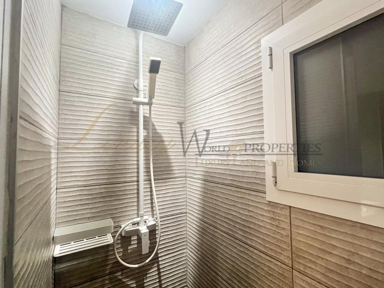 Apartment for Sale in Los Gigantes, Tenerife, España 27