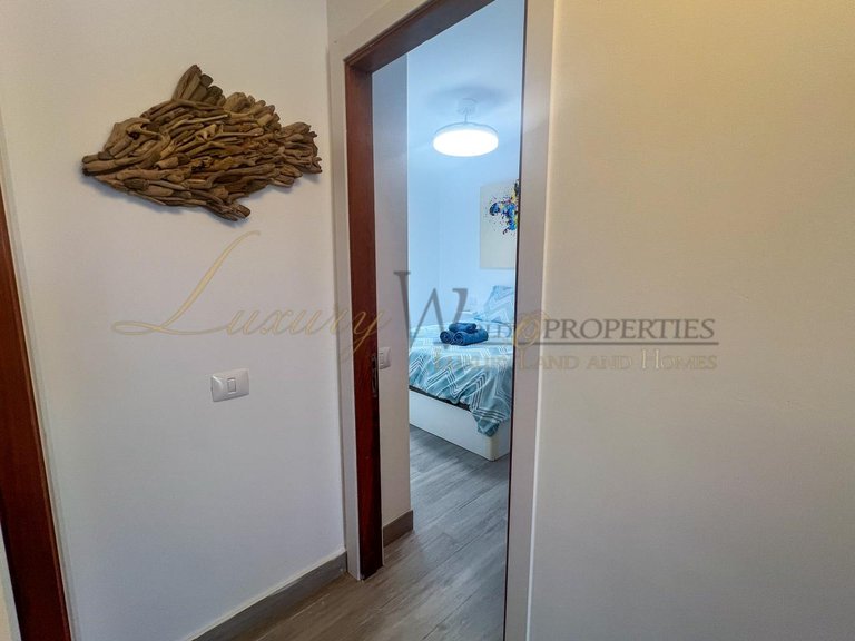 Apartment for Sale in Los Gigantes, Tenerife, España 11