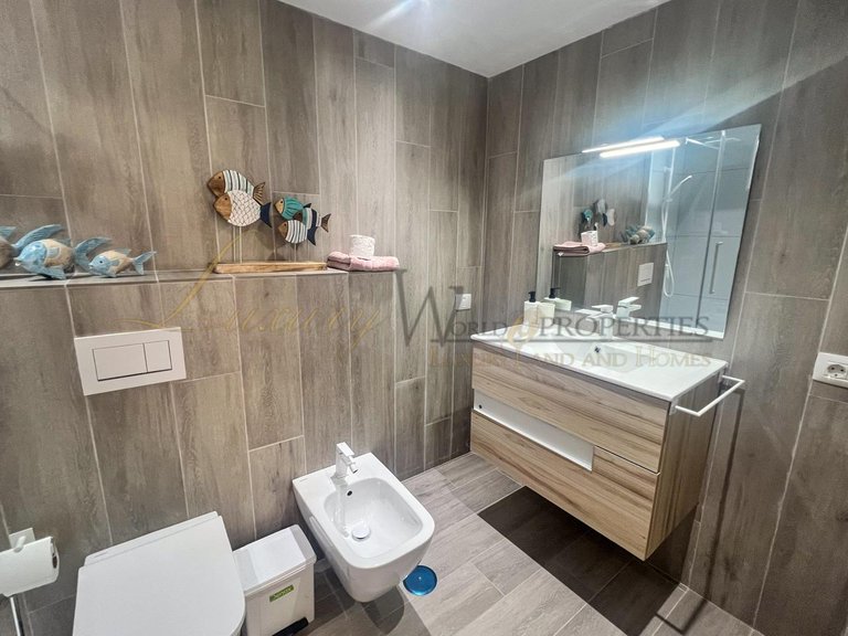 Apartment for Sale in Los Gigantes, Tenerife, España 24