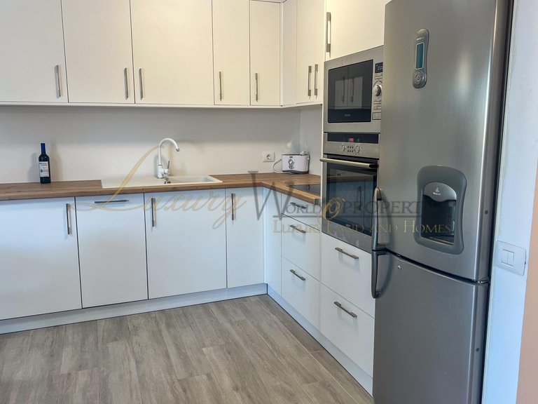 Apartment for Sale in Los Gigantes, Tenerife, España 8