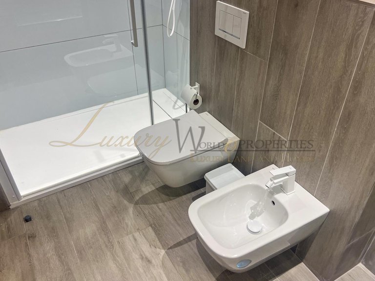 Apartment for Sale in Los Gigantes, Tenerife, España 21