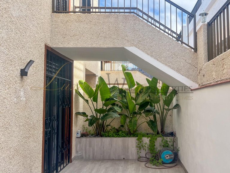 Apartment for Sale in Los Gigantes, Tenerife, España 19