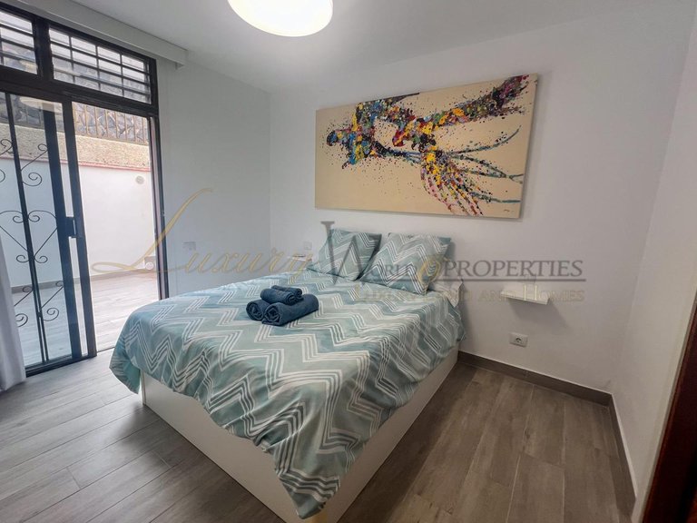 Apartment for Sale in Los Gigantes, Tenerife, España 26