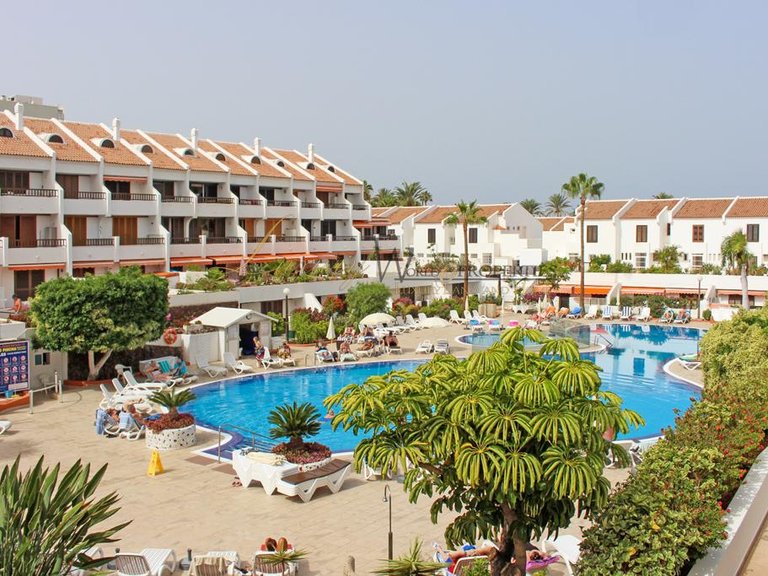 Apartment for Sale in Playa De Las Americas, Tenerife, España 1