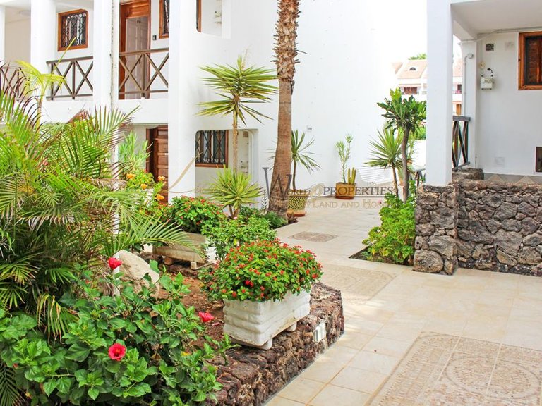 Apartment for Sale in Playa De Las Americas, Tenerife, España 25