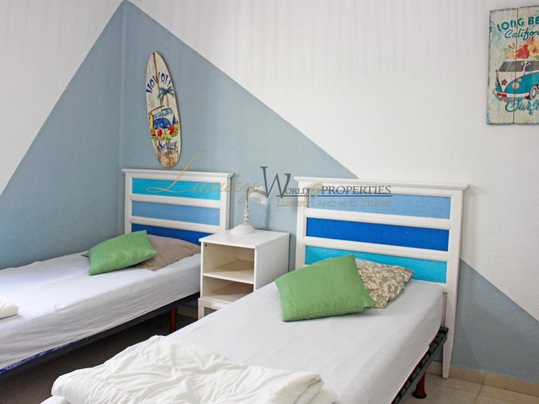 Apartment for Sale in Playa De Las Americas, Tenerife, España 19