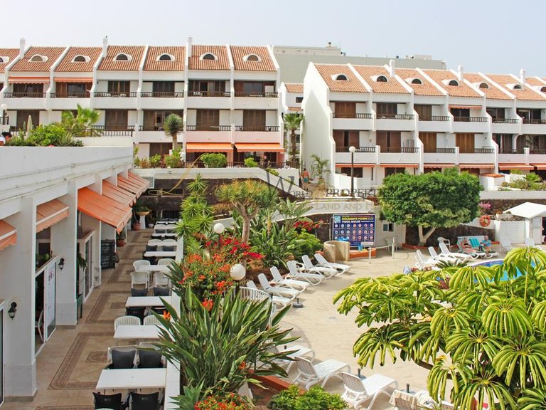 Apartment for Sale in Playa De Las Americas, Tenerife, España 27