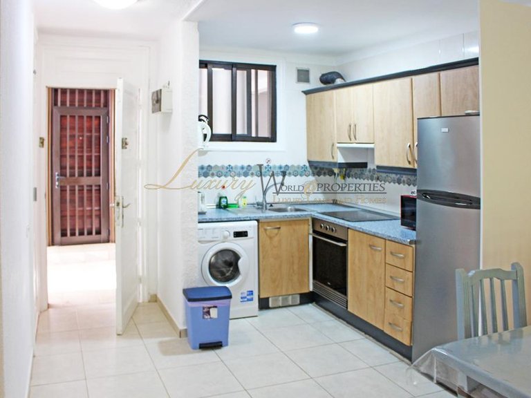 Apartment for Sale in Playa De Las Americas, Tenerife, España 11