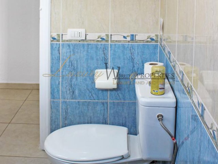 Apartment for Sale in Playa De Las Americas, Tenerife, España 23