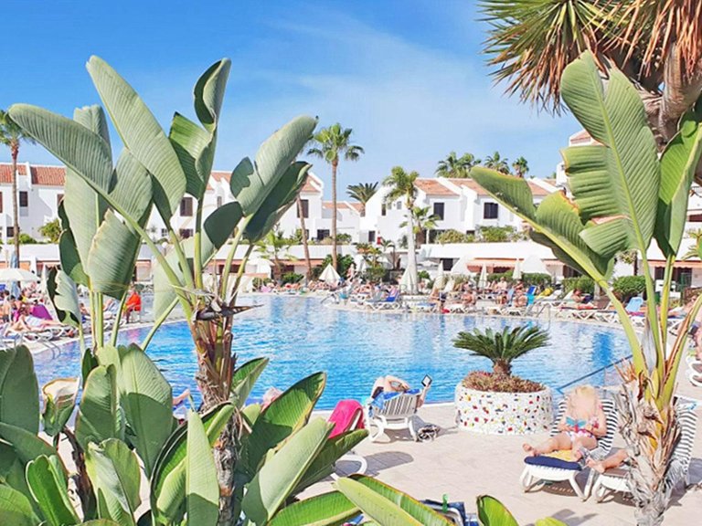 Apartment for Sale in Playa De Las Americas, Tenerife, España 17