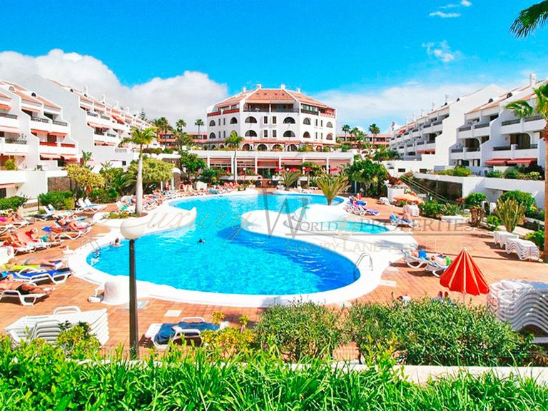 Apartment for Sale in Playa De Las Americas, Tenerife, España 15