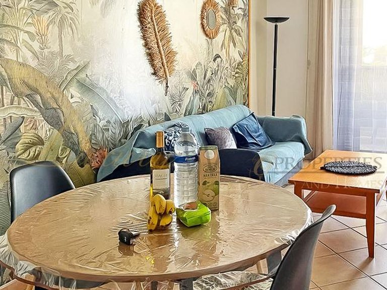 Apartment for Sale in Playa De Las Americas, Tenerife, España 7