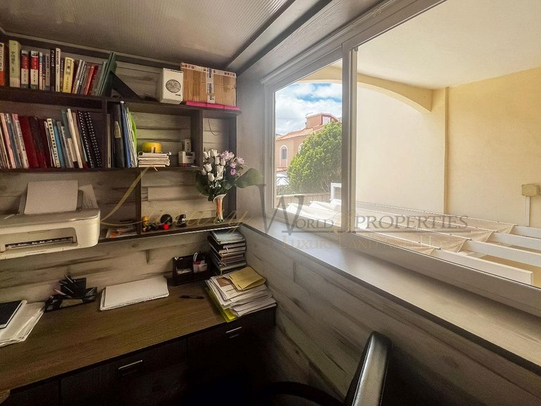 Town House for Sale in Costa Adeje, Tenerife, España 13