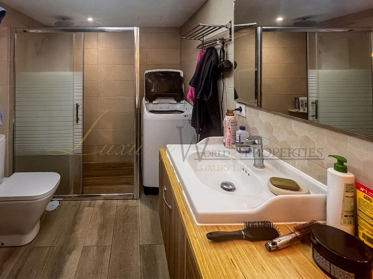 Town House for Sale in Costa Adeje, Tenerife, España 30