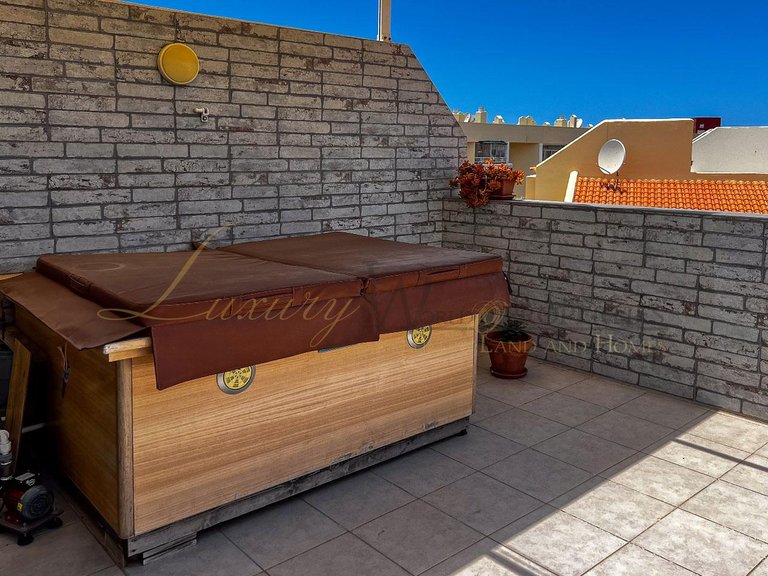 Town House for Sale in Costa Adeje, Tenerife, España 23