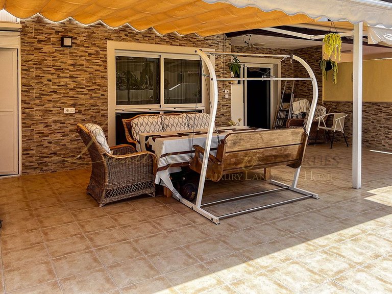 Town House for Sale in Costa Adeje, Tenerife, España 2