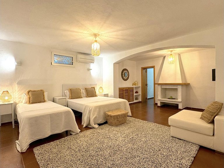 Villa for Sale in Cap Martinet, Balearic Islands 30