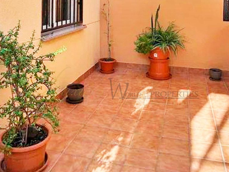 Apartment for Sale in Adeje, Tenerife, España 11