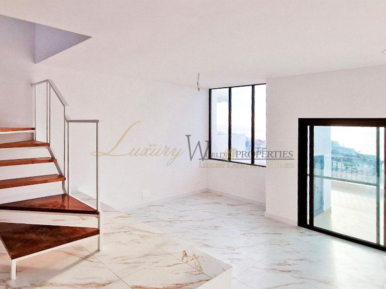Apartment for Sale in Los Gigantes, Tenerife, España 4