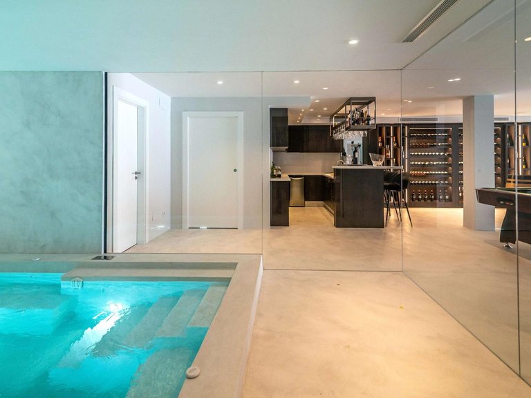 Villa for Sale in Marbella, Malaga 32