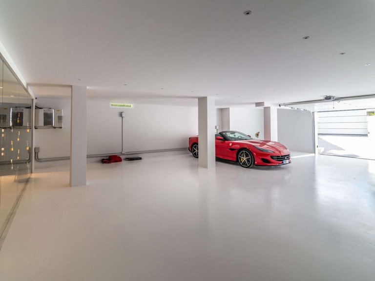 Villa for Sale in Marbella, Malaga 18