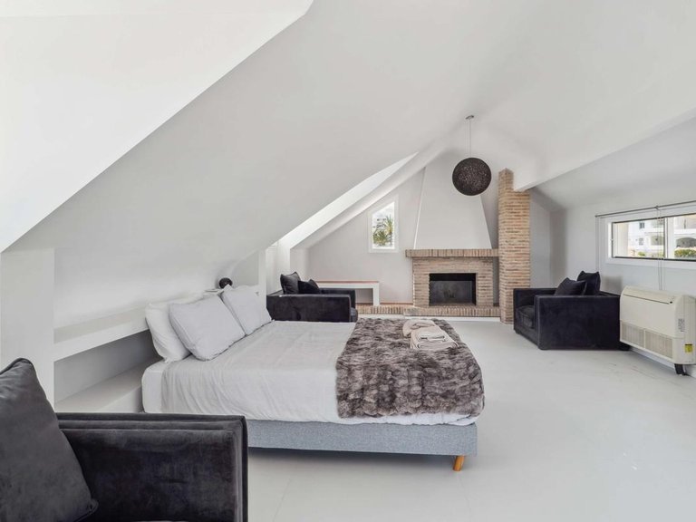 Villa for Sale in Marbella, Malaga 11