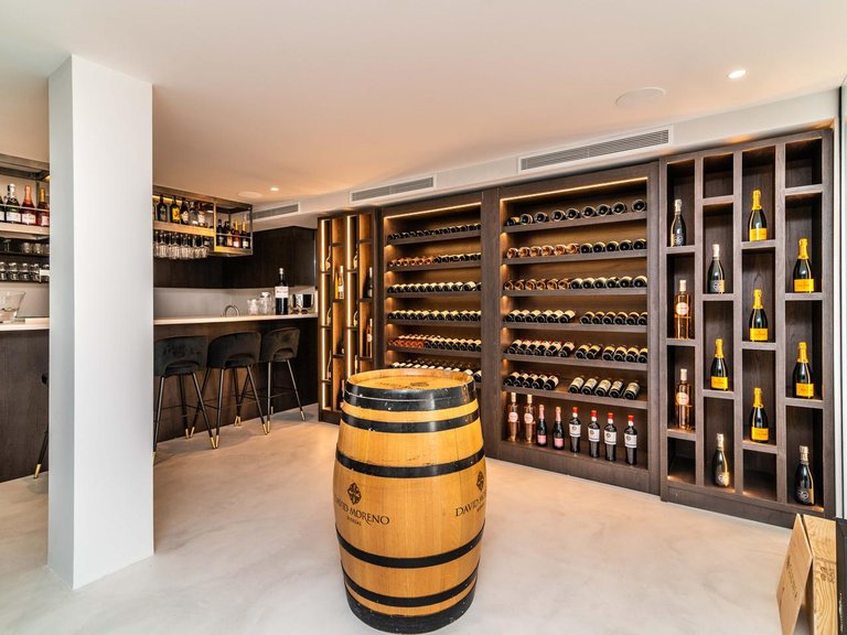 Villa for Sale in Marbella, Malaga 12