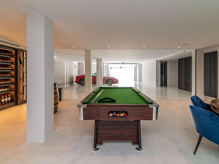 Villa for Sale in Marbella, Malaga 31