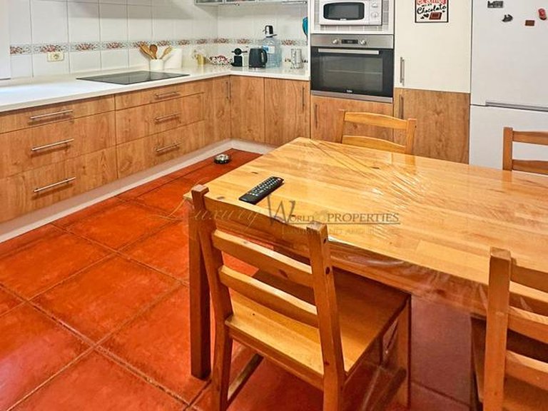Town House for Sale in Adeje, Tenerife, España 7
