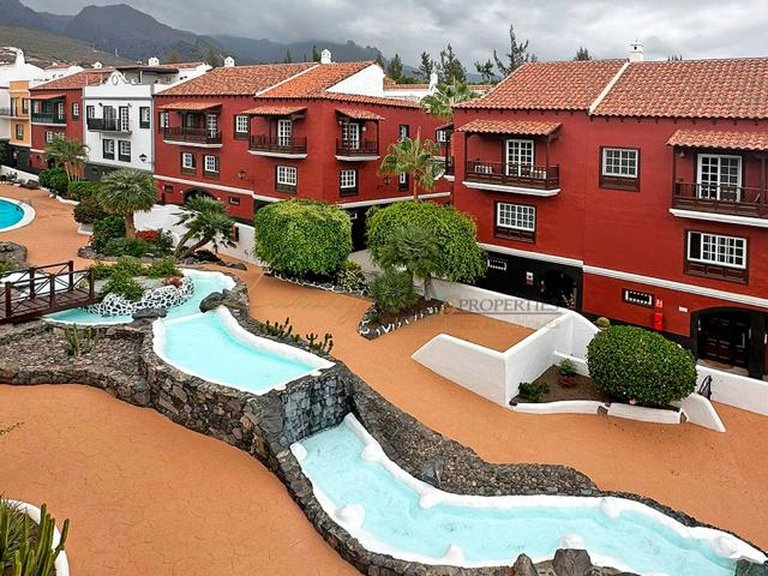 Town House for Sale in Adeje, Tenerife, España 1