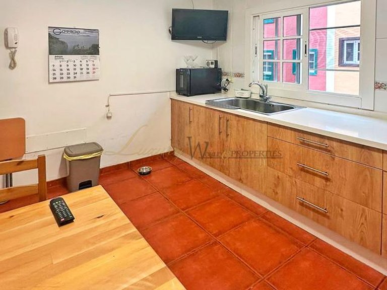 Town House for Sale in Adeje, Tenerife, España 8