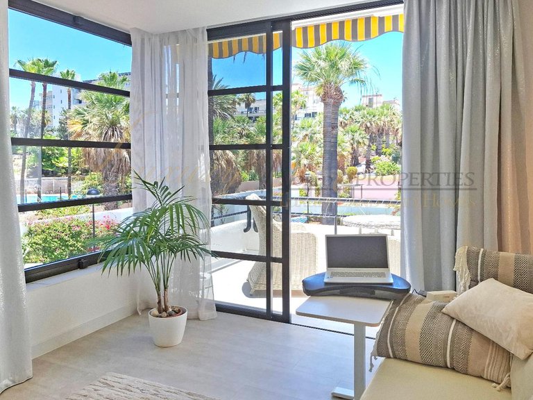 Apartment for Sale in Playa De Las Americas, Tenerife, España 7