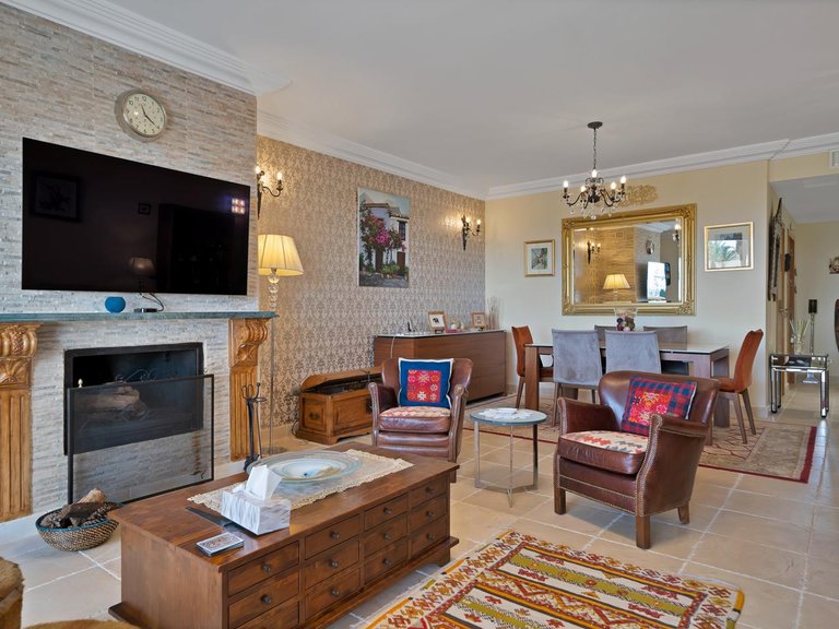 Apartment for Sale in Benahavis, Malaga 10