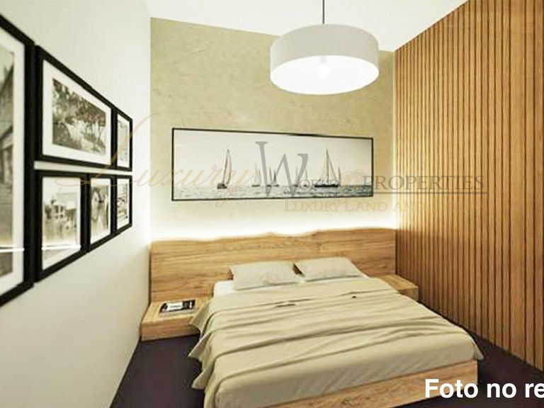 Apartment for Sale in Playa Paraiso, Tenerife, España 4