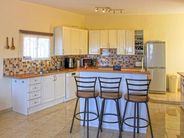 Villa for Sale in Tijoco Bajo, Tenerife, España 7